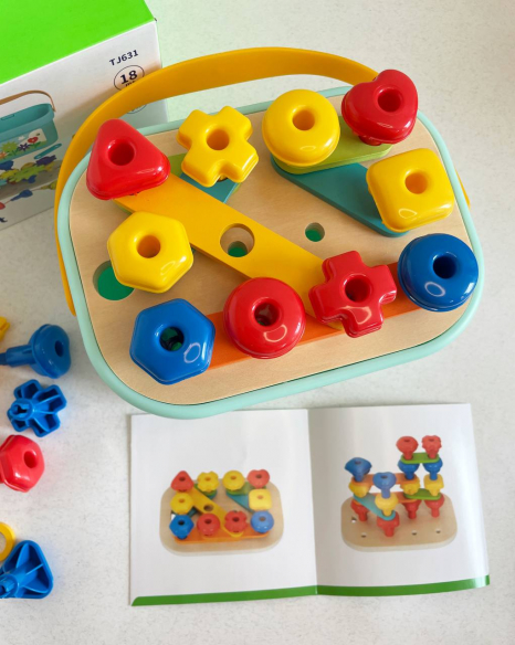 Розвиваючий багатофункціональний набір-бокс з  мозаїкою-конструктор, шнурівкою, шестернями Tookytoy(TJ631)