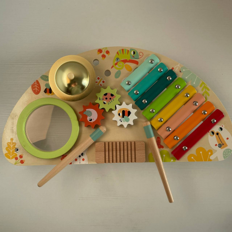Дерев'яний музичний центр-столик з ксилофоном,шестернями TookyToy, TKC354A