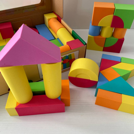 Конструктор містечко 124 деталей, м'які фомові блоки, U 8903