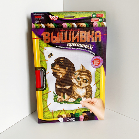 Набір для творчості "Вишивка хрестиком по номерах" на ростяжці Danko Toys