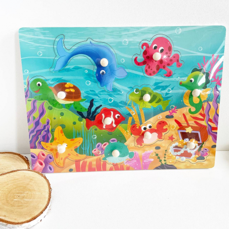 Дерев'яна іграшка рамка-вкладиш з ручками та підложкою контуром Морські мешканці WD13002