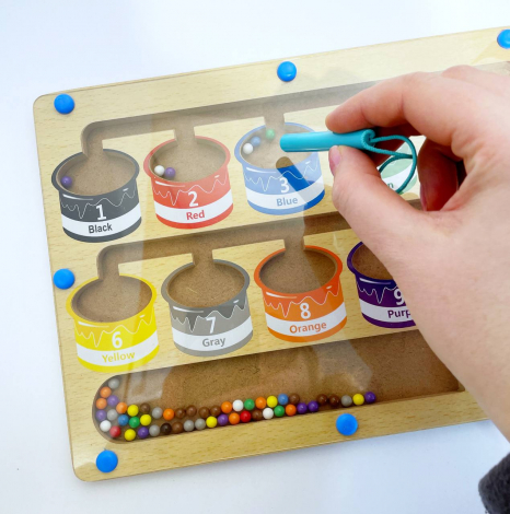 Дерев'яна іграшка WD13022 магнітний сортер-блансир рахунок у коробці р. 26,5*19,5 см.