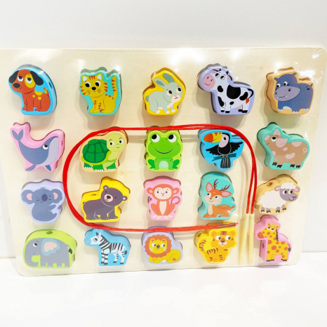 Дерев'яна іграшка рамка - вкладка та шнурівка Тварини