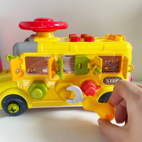 Конструктор-автобус з шурупами та викрутками, рухомими елементами  YL517