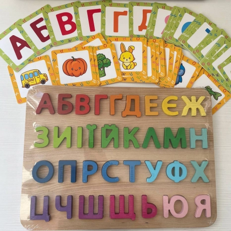  іграшки для різного віку logosvit